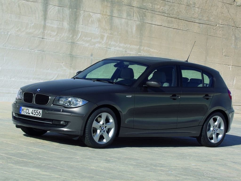 BMW 1er (E81) technical specifications and fuel consumption —